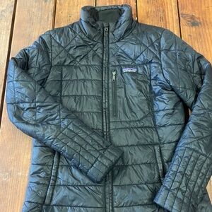 Women’s dark green Patagonia Radalie Jacket Medium